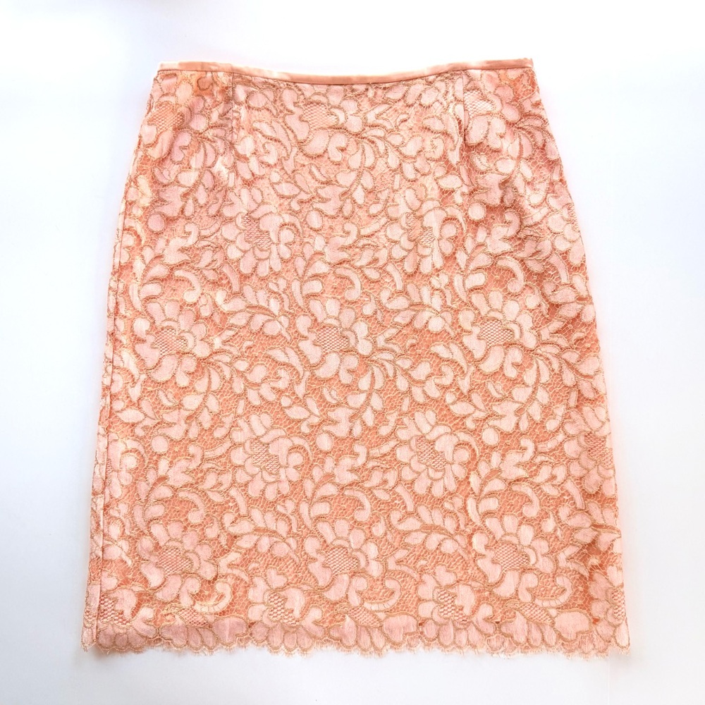 Escada Peach Lace Silk Lace Skirt Gold Metallic Embroidered Floral Detail 44 14